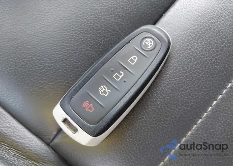 2015 Ford Escape Titanium z USA, uszkodzony, nr VIN 1FMCU0JX9FUB03122